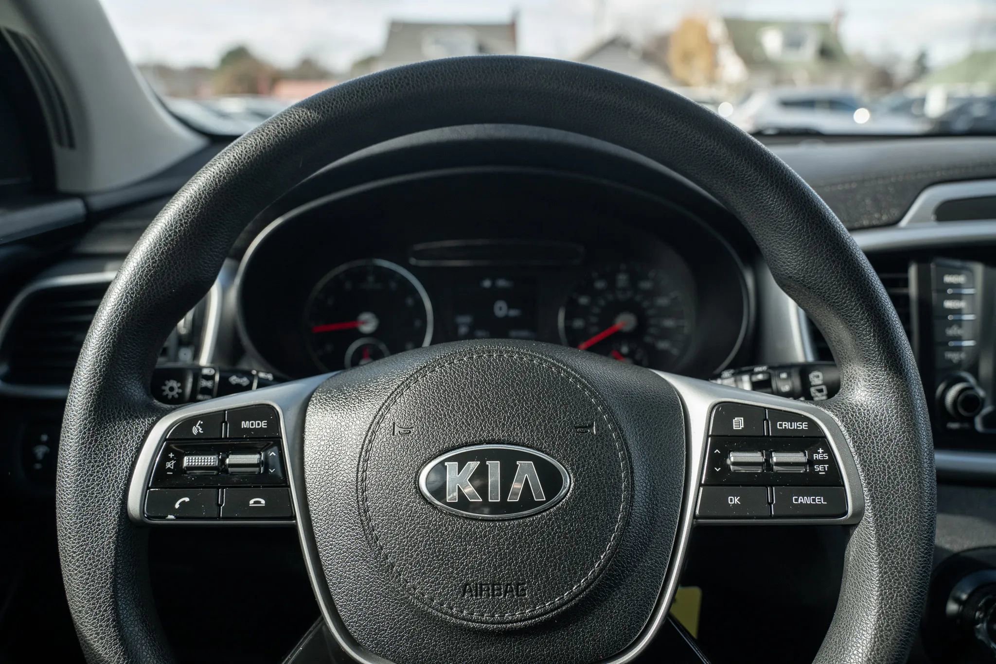 Used 2019 Kia Sorento LX image 16