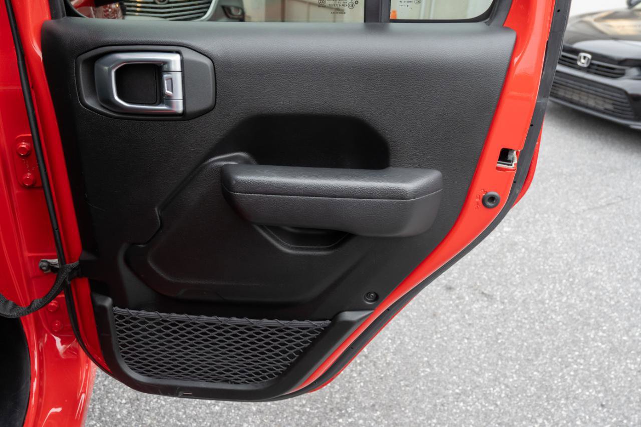 Used 2023 Jeep Wrangler Unlimited Sport image 29