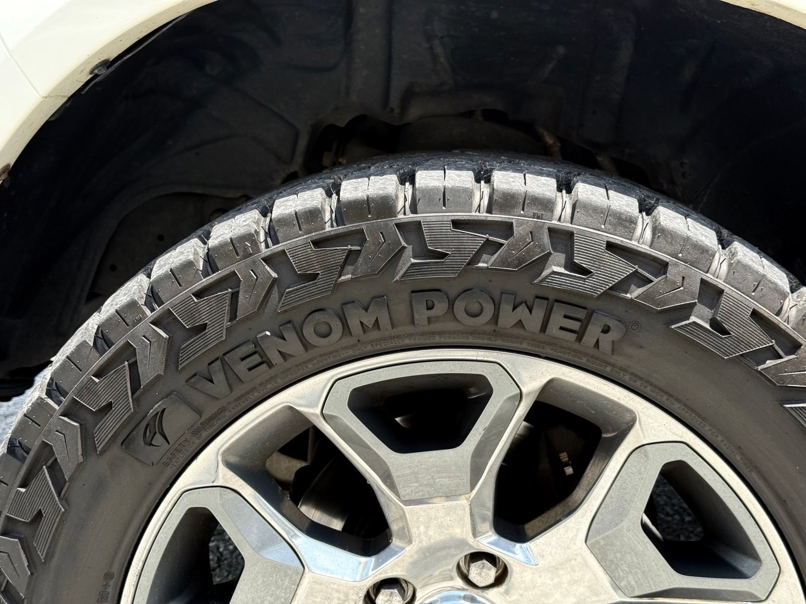 Used 2017 RAM 1500 Limited AWD/4WD image 15