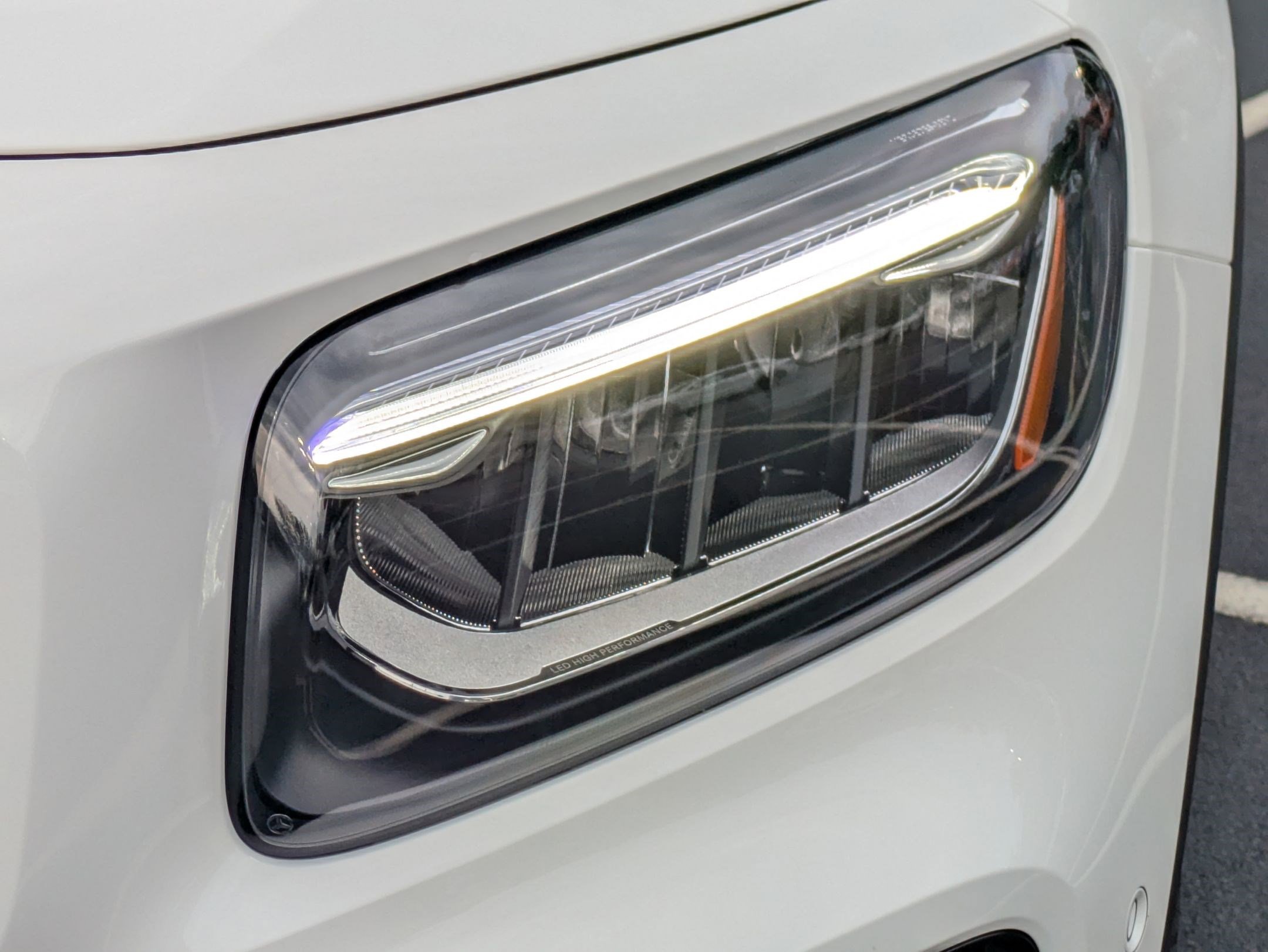 New 2025 Mercedes-Benz GLB 250 image 6