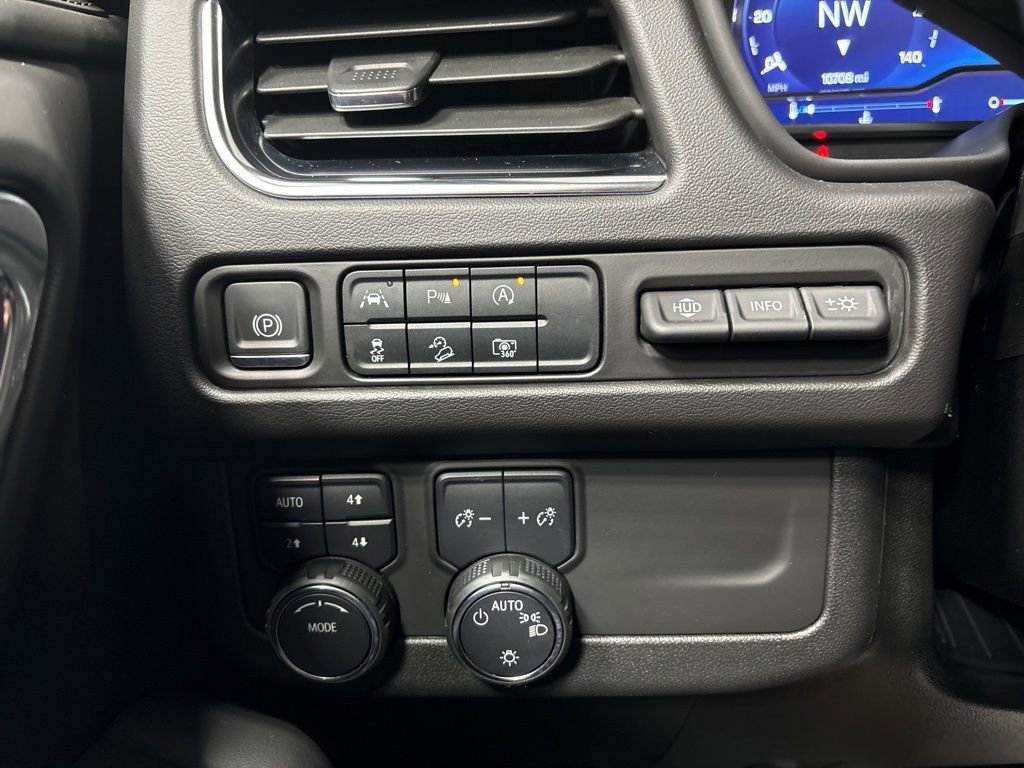 Used 2024 Chevrolet Tahoe High Country image 35