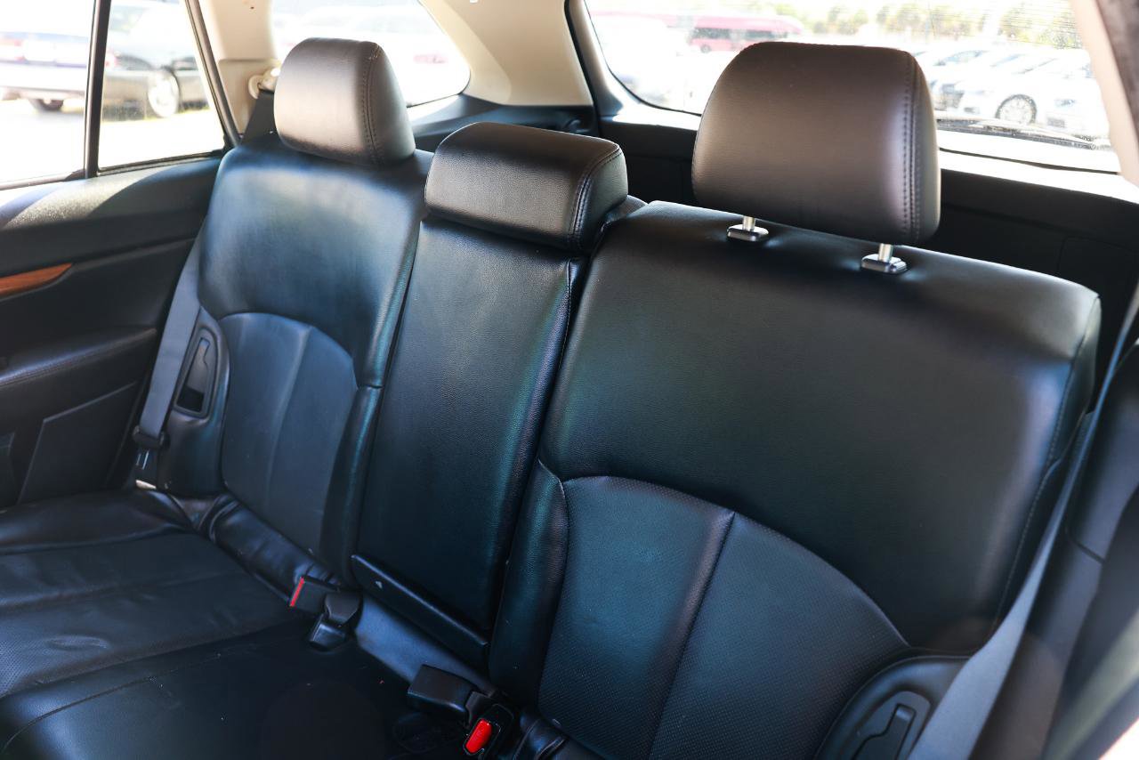 Used 2013 Subaru Outback 2.5i Limited w/ Moonroof Pkg image 8
