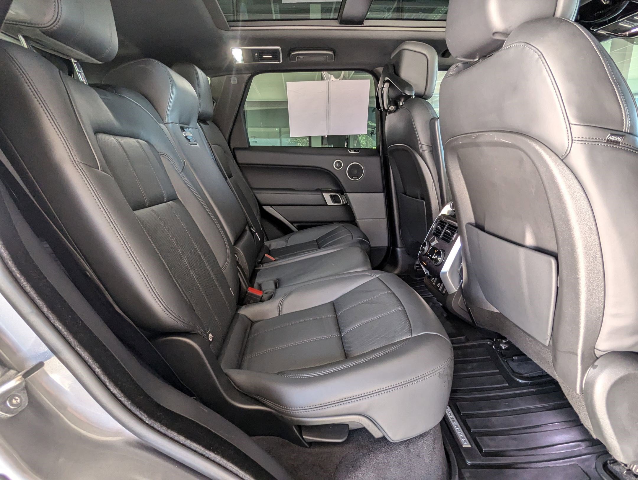 Used 2022 Land Rover Range Rover Sport HSE Silver Edition image 23