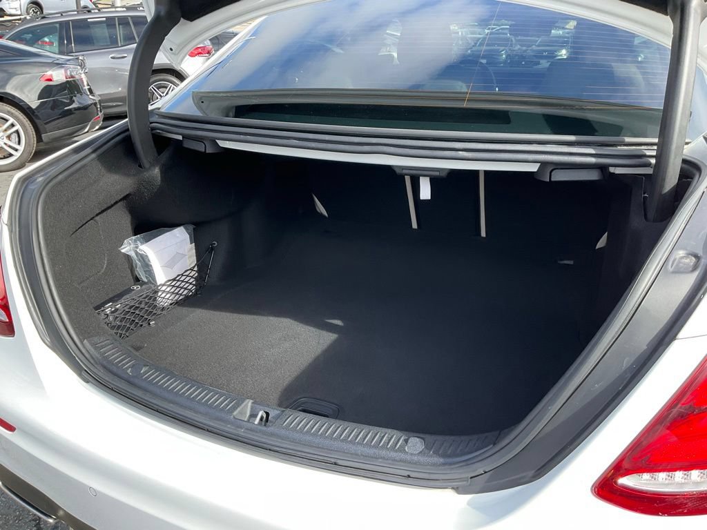 Used 2019 Mercedes-Benz E 300 w/ Premium 1 Package image 8