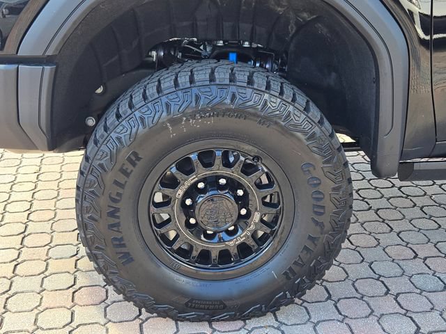 New 2026 GMC Sierra 2500 AT4X w/ AT4X AEV Edition AWD/4WD image 13