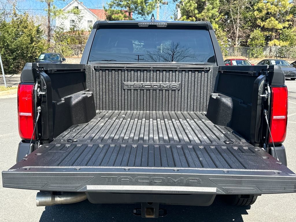 Used 2024 Toyota Tacoma SR image 5