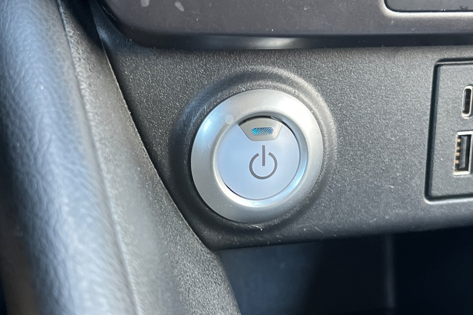 Certified 2025 Nissan Leaf S FWD image 25