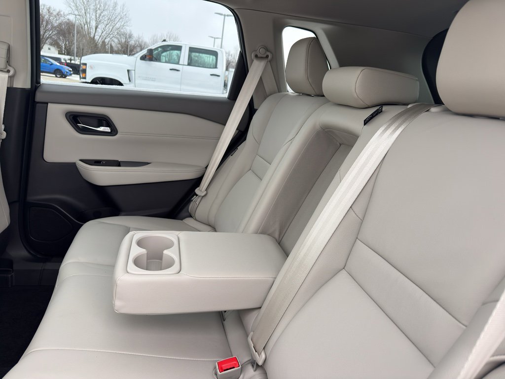 Certified 2023 Nissan Rogue SL image 37