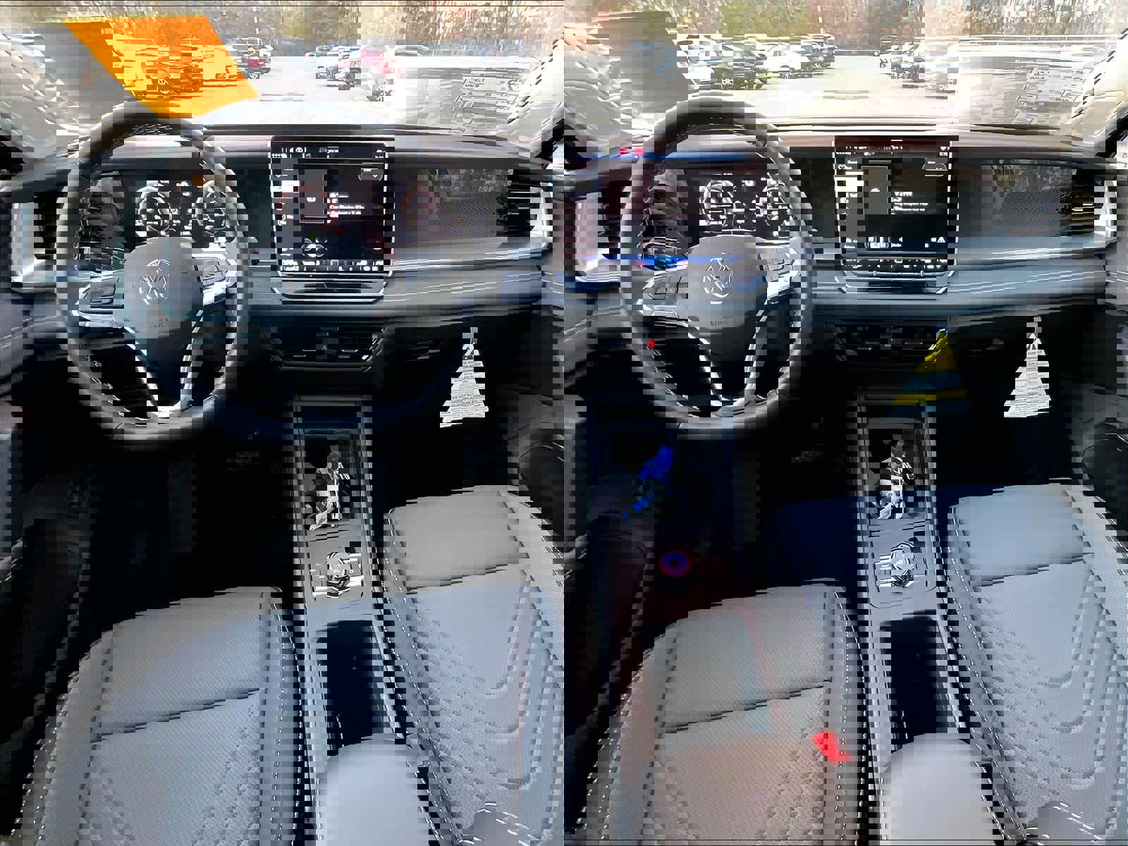 New 2026 Volkswagen Tiguan SE image 12