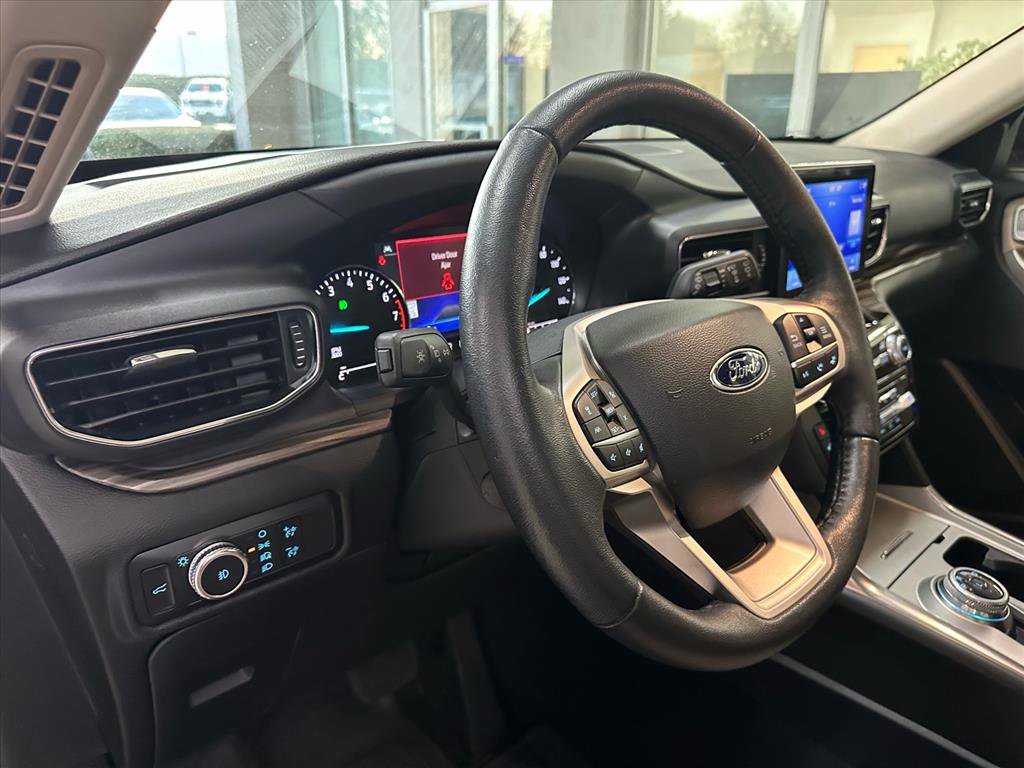 Certified 2022 Ford Explorer Limited w/ Equipment Group 301A image 20