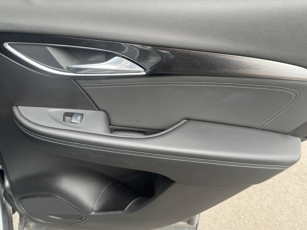 Used 2024 Buick Envision Preferred AWD/4WD image 33