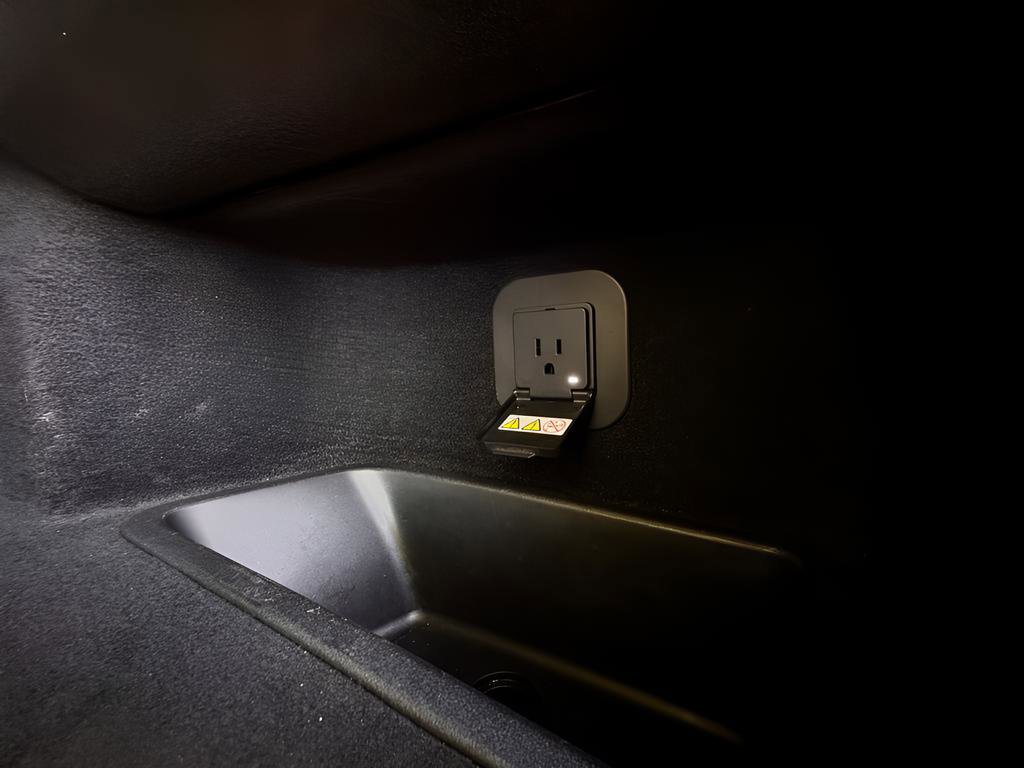 Used 2022 Alfa Romeo Stelvio Veloce image 30