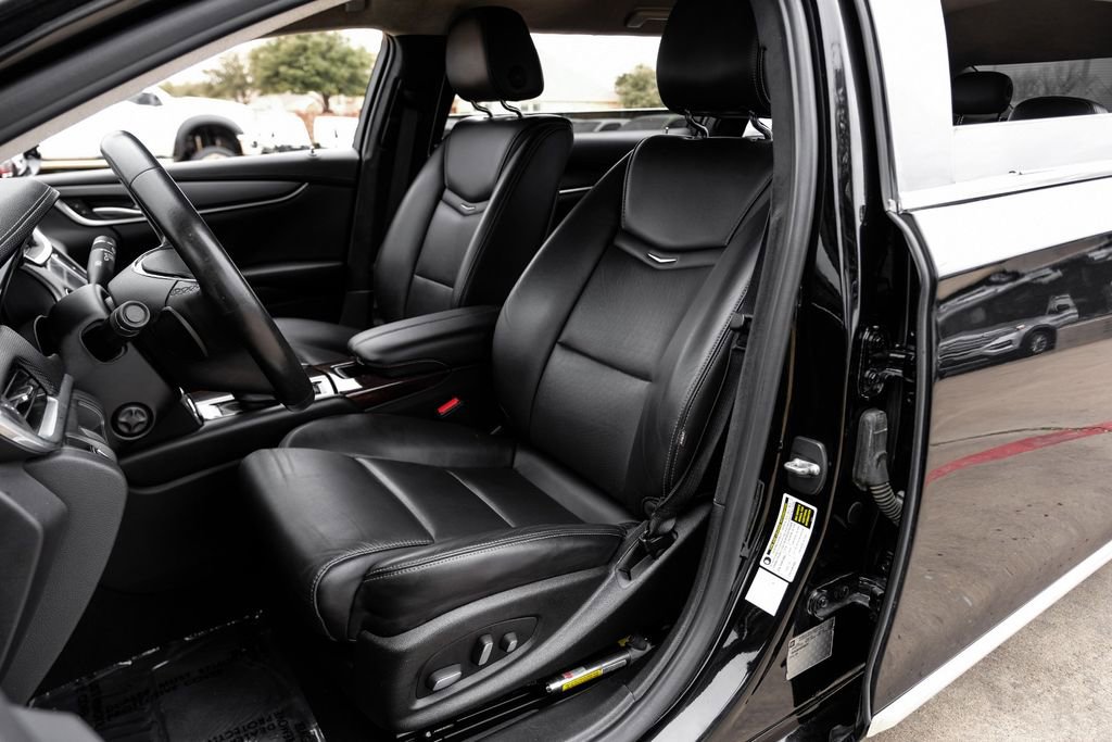 Used 2016 Cadillac XTS image 31