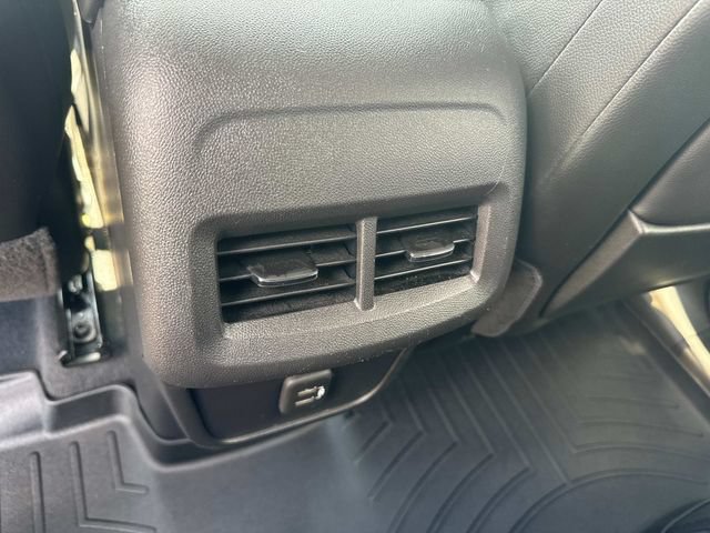 Used 2021 GMC Terrain SLT AWD/4WD image 17