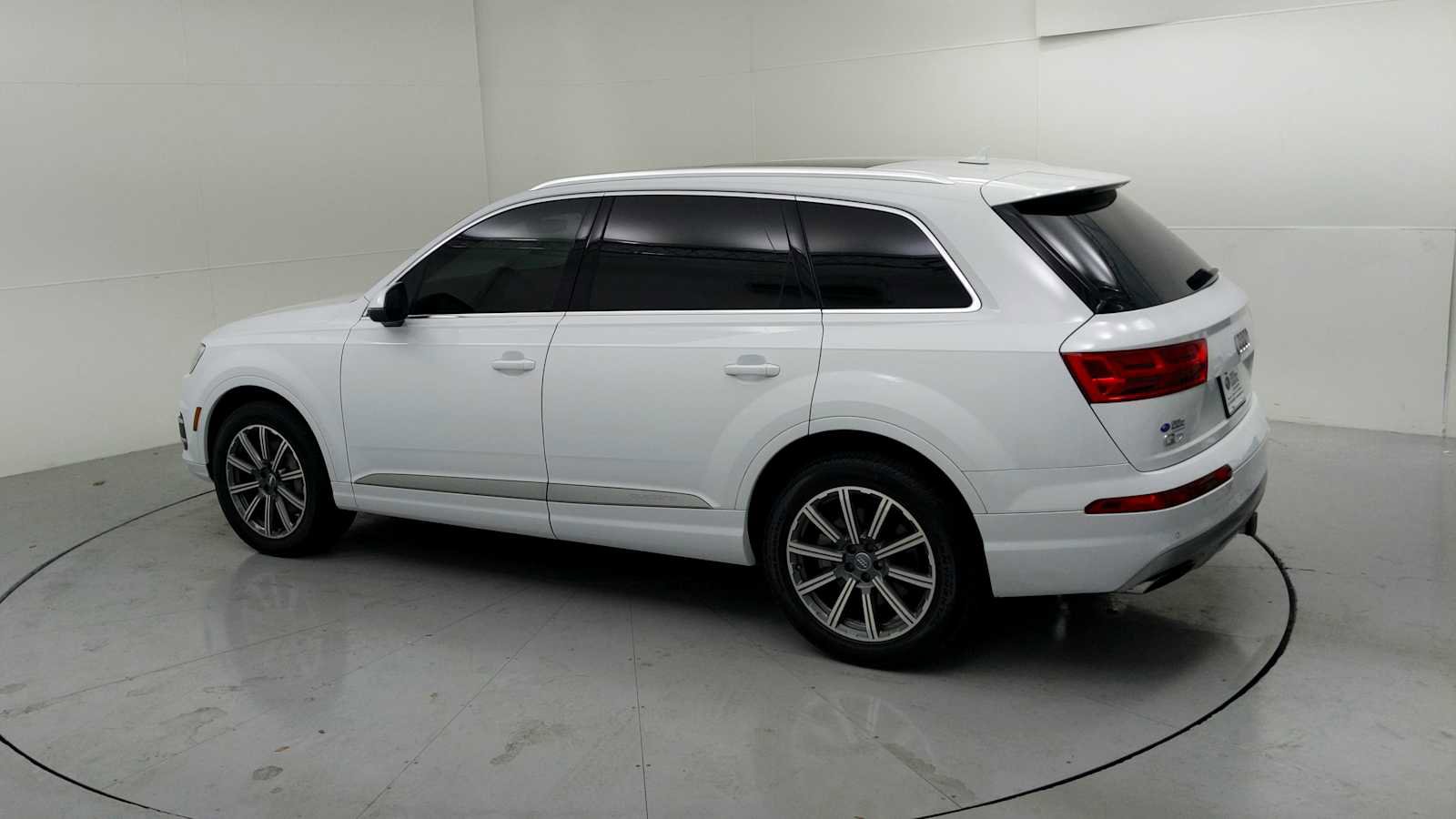 Used 2017 Audi Q7 3.0T Premium Plus AWD/4WD image 7