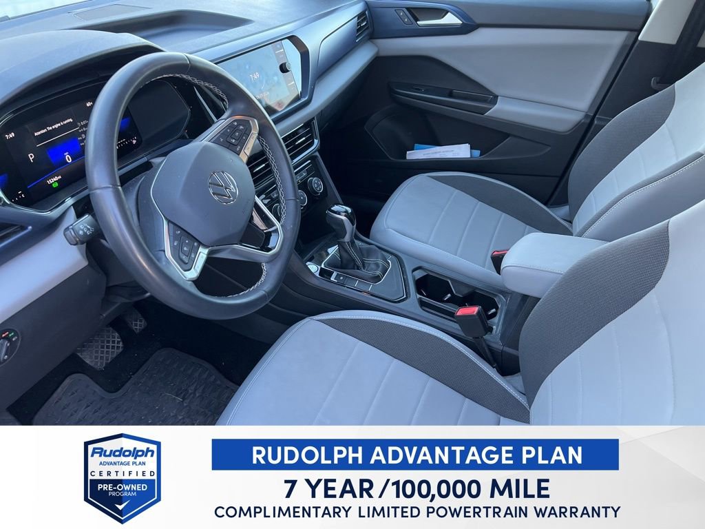 Used 2023 Volkswagen Taos SE w/ Black Wheel Package image 10