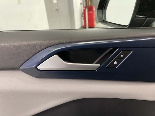 Certified 2023 Volkswagen Taos SE AWD/4WD image 28