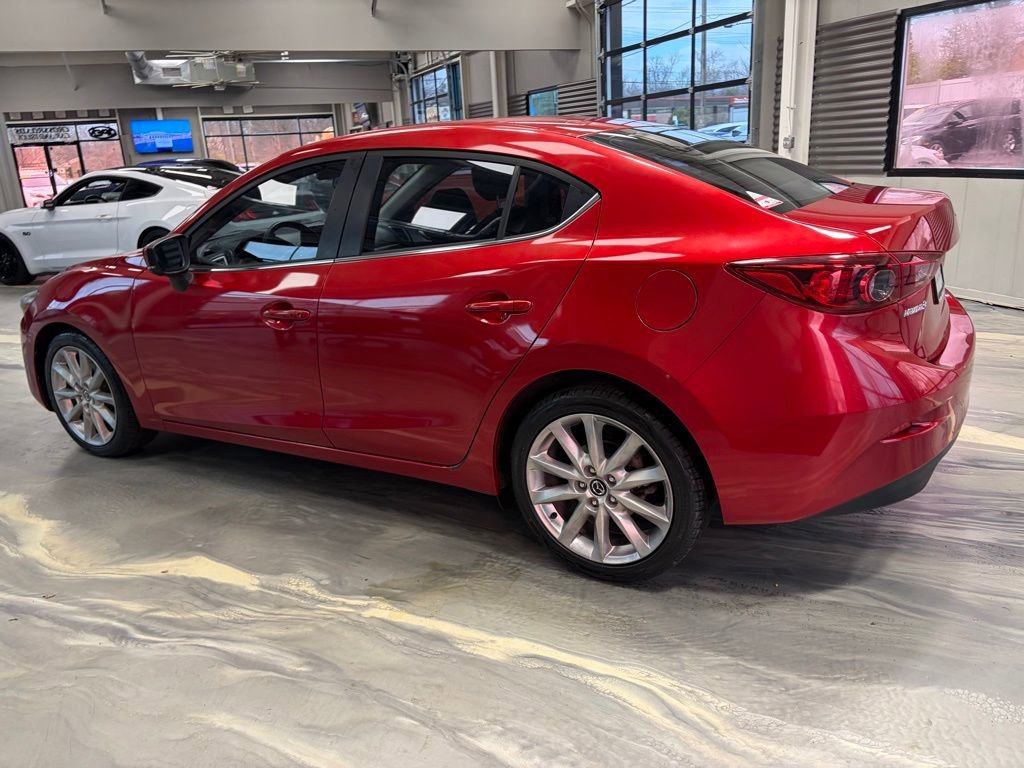 Used 2017 MAZDA MAZDA3 Touring image 31