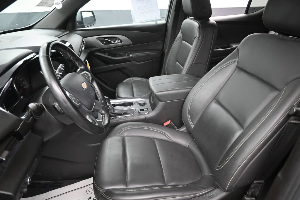 Used 2023 Chevrolet Traverse LT AWD/4WD image 24