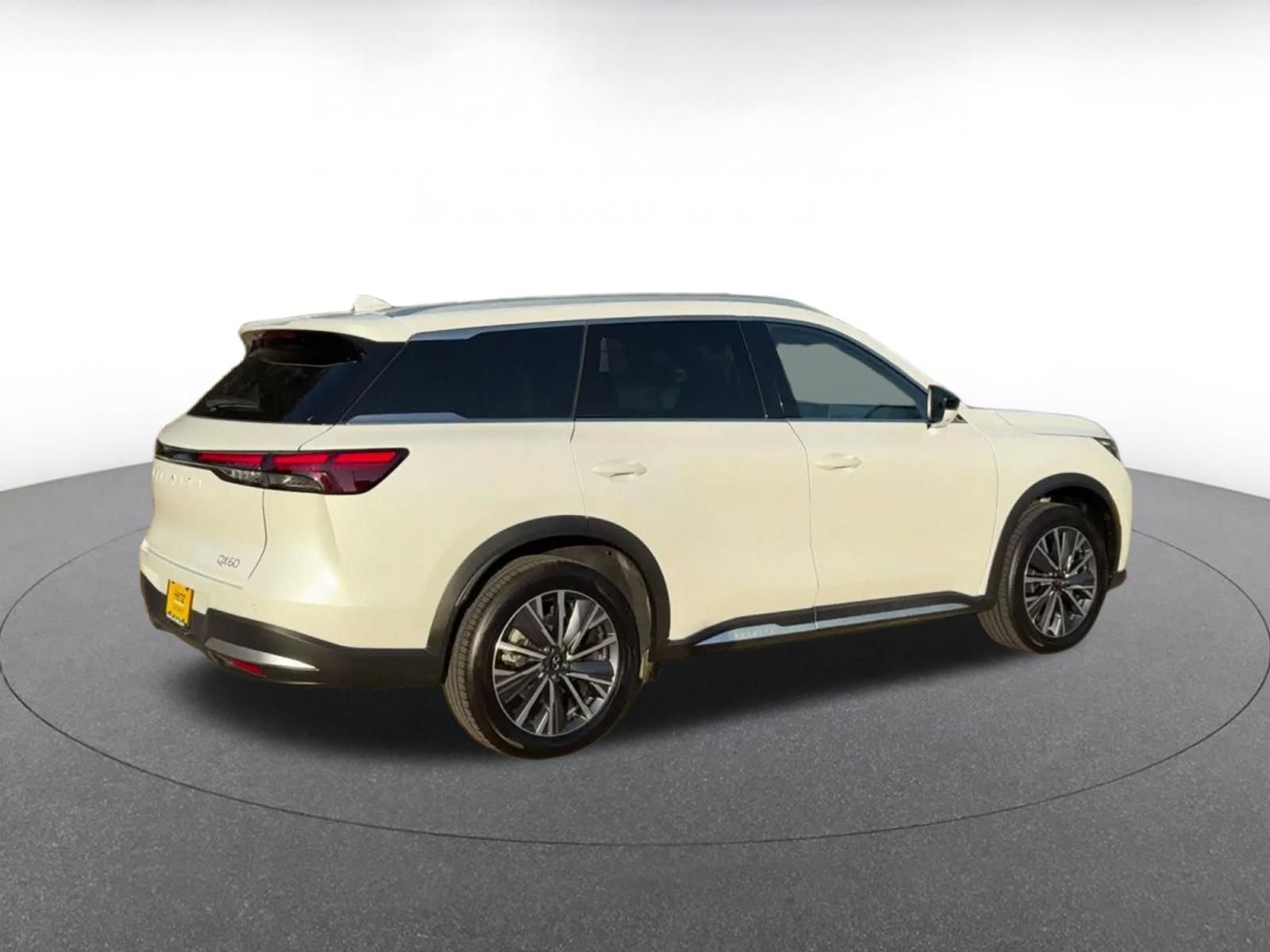 Used 2026 INFINITI QX60 Luxe FWD image 13