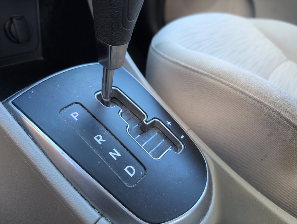 Used 2016 Hyundai Accent SE FWD image 25
