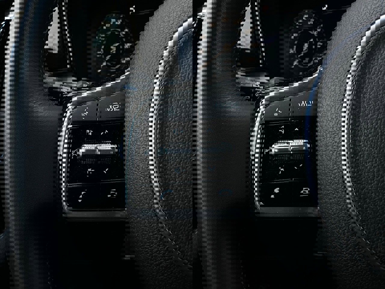 Used 2023 Kia Sorento SX image 38