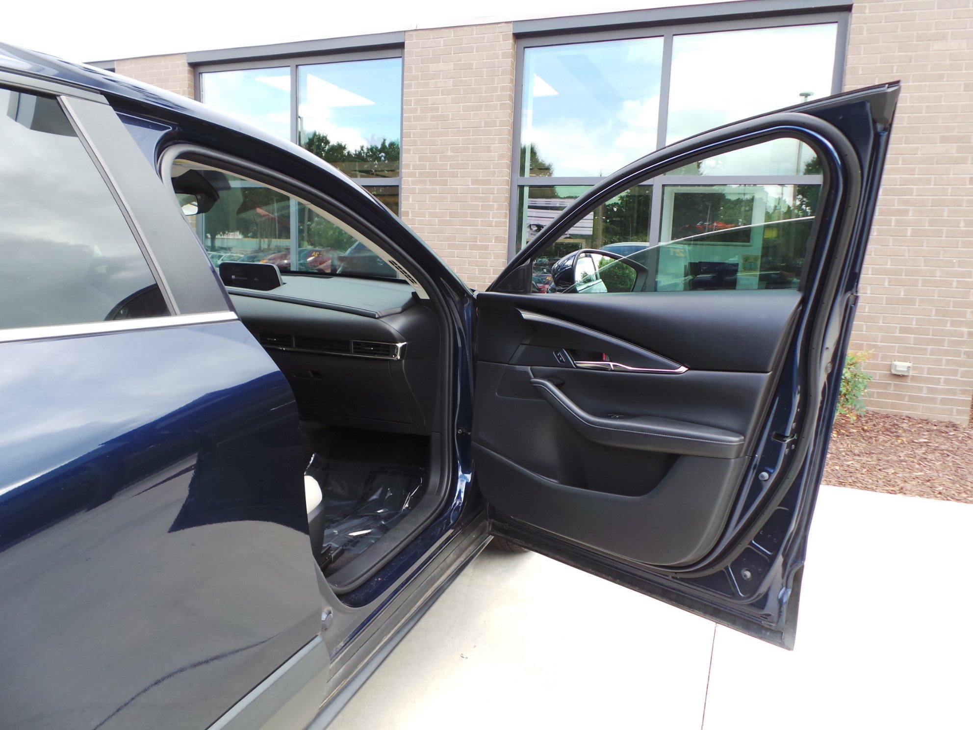 Used 2021 MAZDA CX-30 FWD 2.5 S w/ Preferred Package image 35