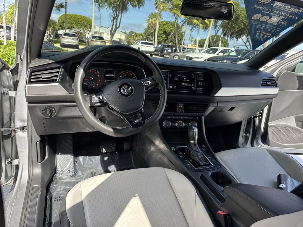 Used 2019 Volkswagen Jetta R-Line w/ R-Line Cold Weather Package FWD image 35