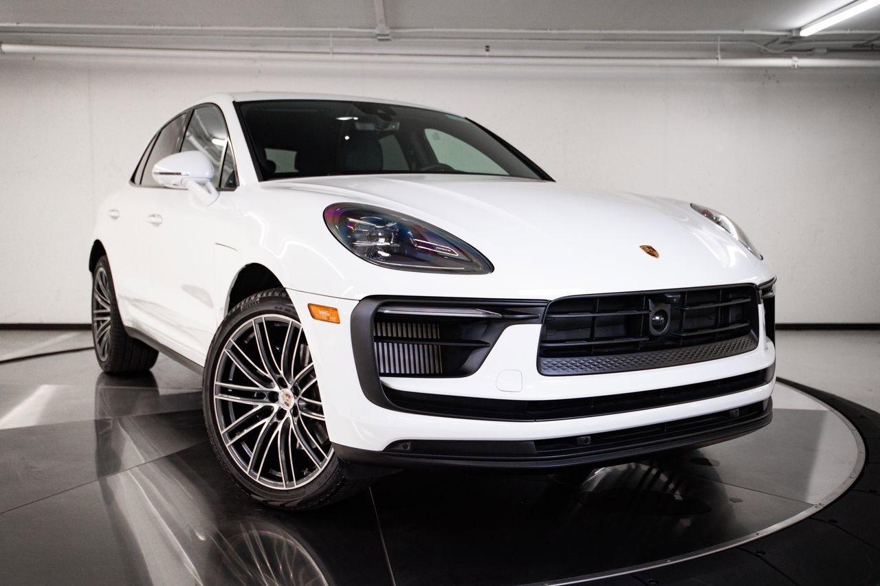 Certified 2026 Porsche Macan S AWD/4WD image 9