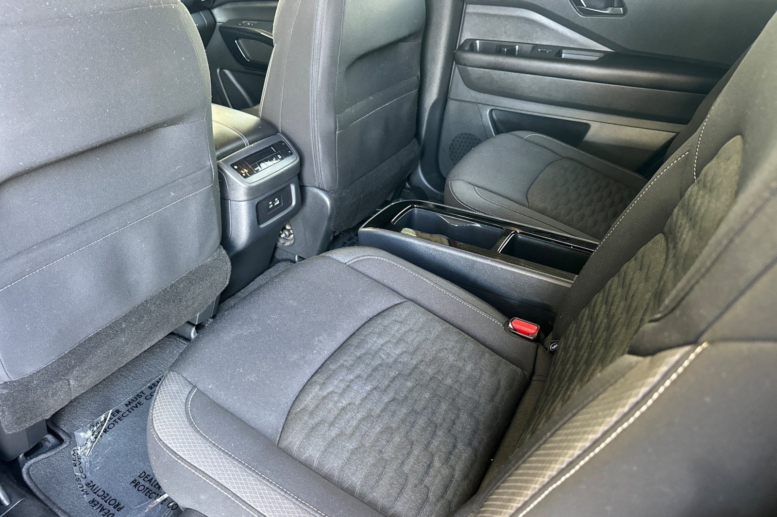 Used 2024 Nissan Pathfinder SV w/ SV Premium Package FWD image 11