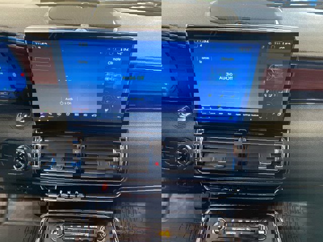 Certified 2024 Lincoln Navigator Reserve image 25