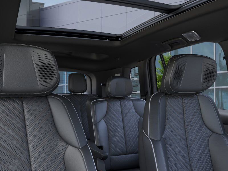 New 2026 Cadillac Vistiq Platinum image 24