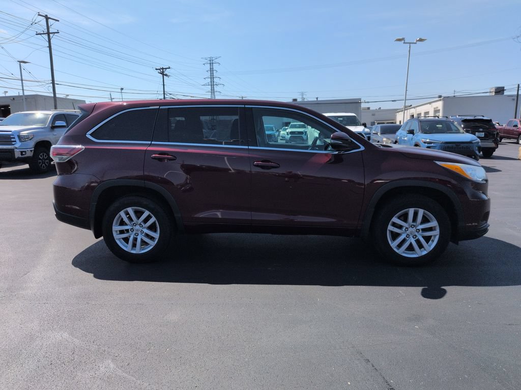 Used 2014 Toyota Highlander LE FWD image 7