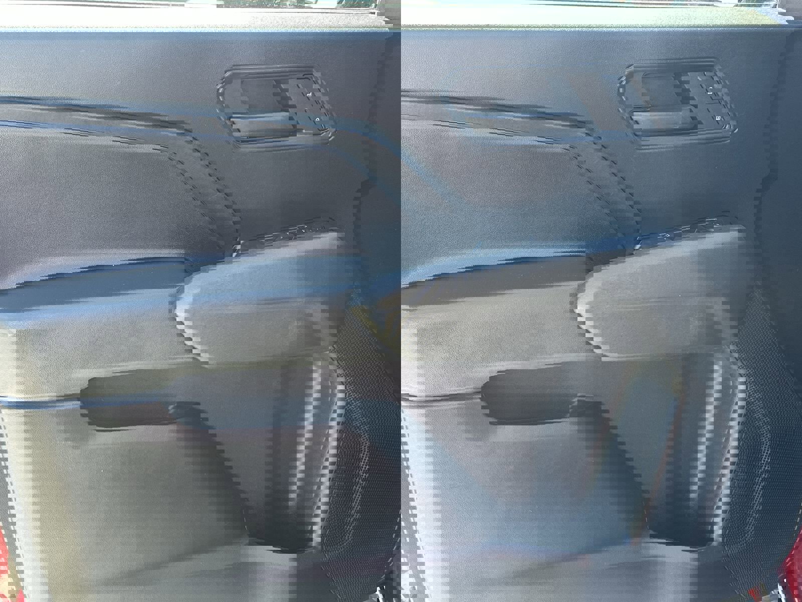 Used 2024 Chevrolet Colorado Trail Boss w/ Technology Package AWD/4WD image 14