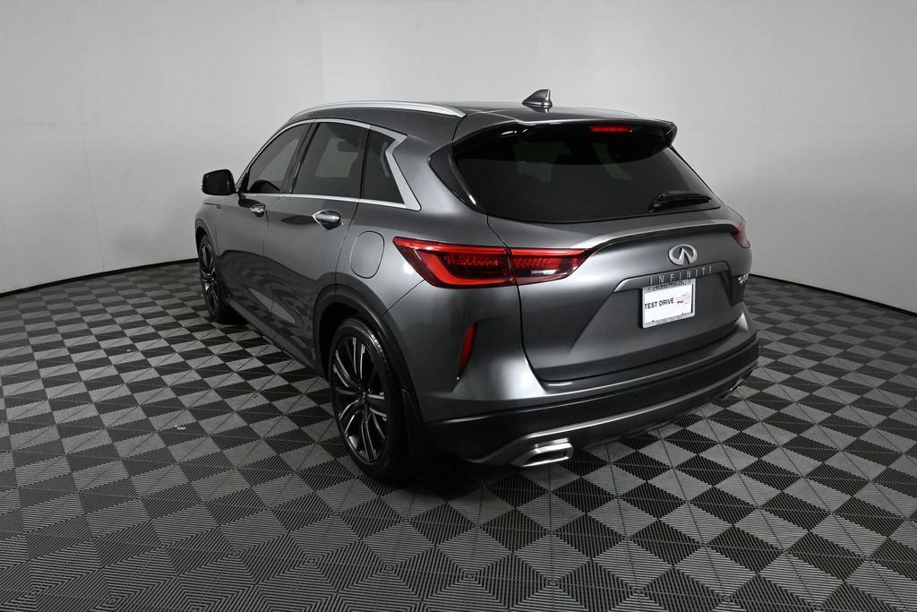 Used 2021 INFINITI QX50 Luxe w/ Appearance Package FWD image 4