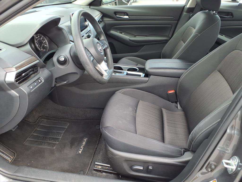 Used 2024 Nissan Altima 2.5 SV image 8