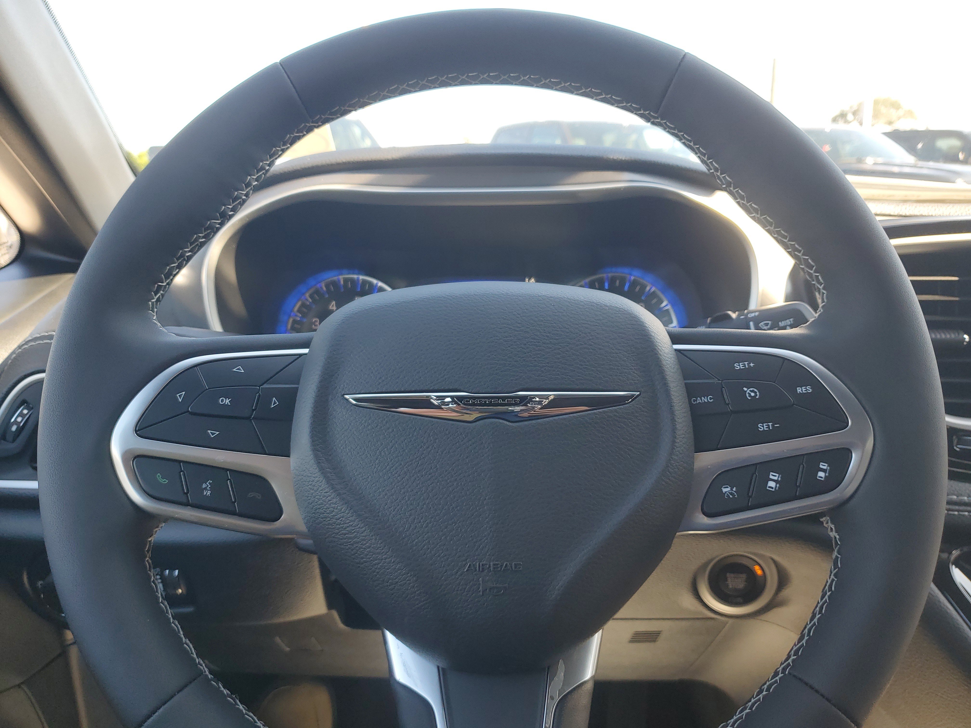 New 2026 Chrysler Pacifica Select image 13