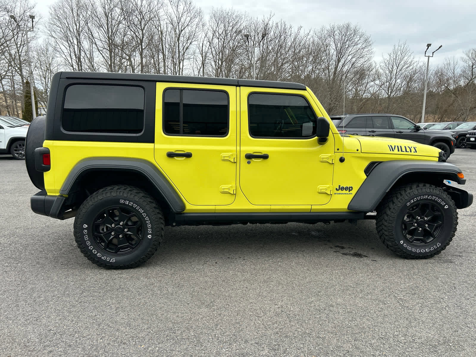 Used 2023 Jeep Wrangler Unlimited w/ Cold Weather Group image 4