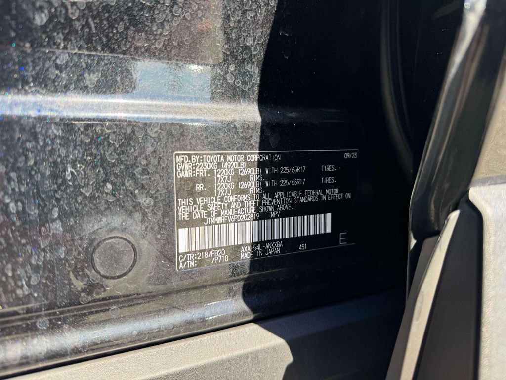 Used 2023 Toyota RAV4 LE AWD/4WD image 13