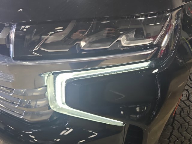 Used 2021 Chevrolet Tahoe High Country w/ Premium Package 2 AWD/4WD image 37