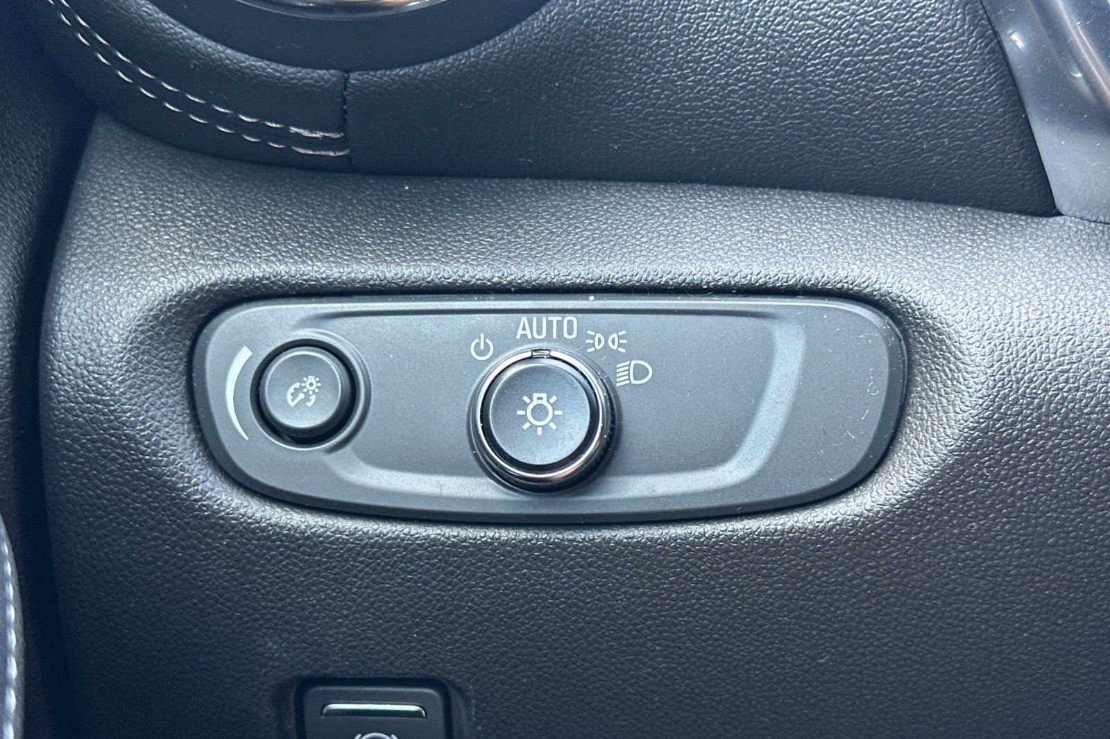 Certified 2023 Chevrolet Blazer LT image 41