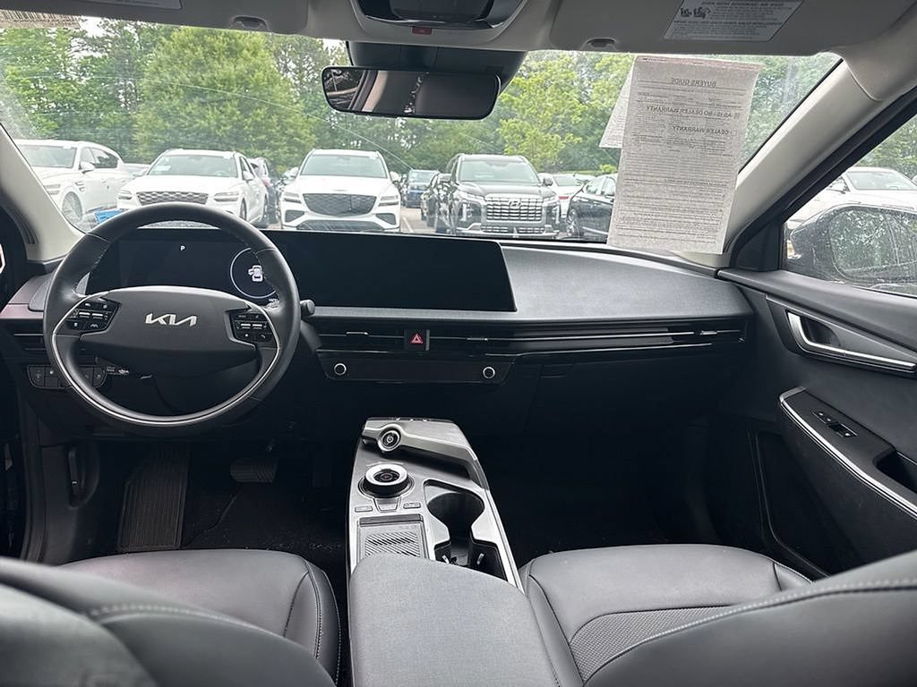 Used 2024 Kia EV6 Light AWD/4WD image 25