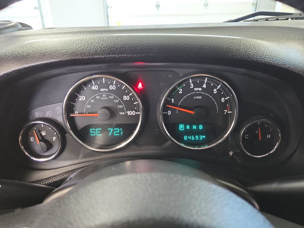 Used 2015 Jeep Wrangler Unlimited Sport w/ Power Convenience Group AWD/4WD image 20