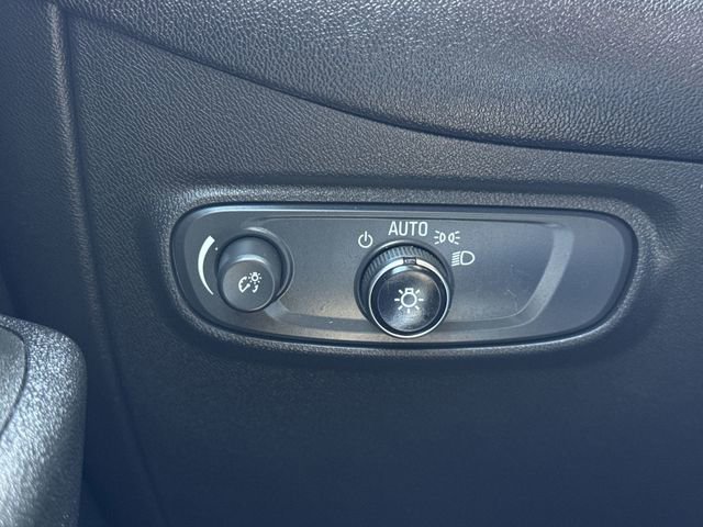 Used 2022 Chevrolet Equinox LT FWD image 17