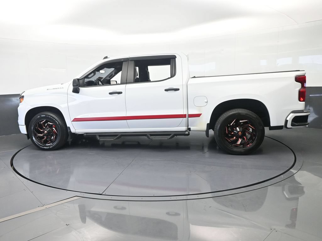 Used 2023 Chevrolet Silverado 1500 Custom RWD image 3