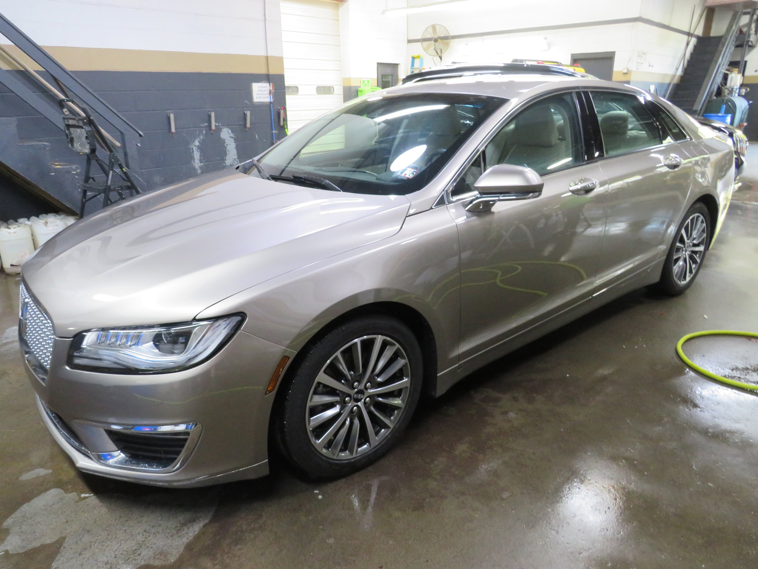 Used 2020 Lincoln MKZ w/ Convenience Package FWD video 3