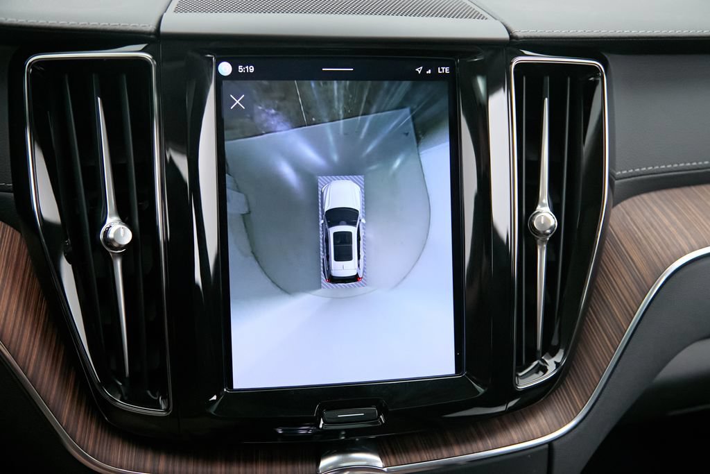 Certified 2023 Volvo XC60 T8 Ultimate w/ Climate Package AWD/4WD image 34