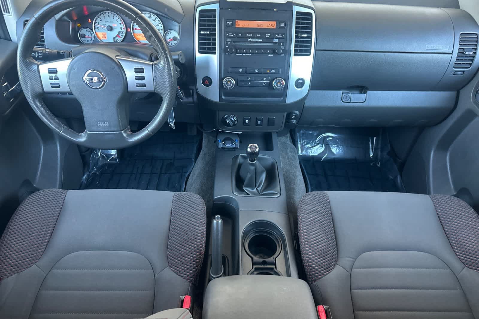 Used 2012 Nissan Frontier PRO-4X AWD/4WD image 3