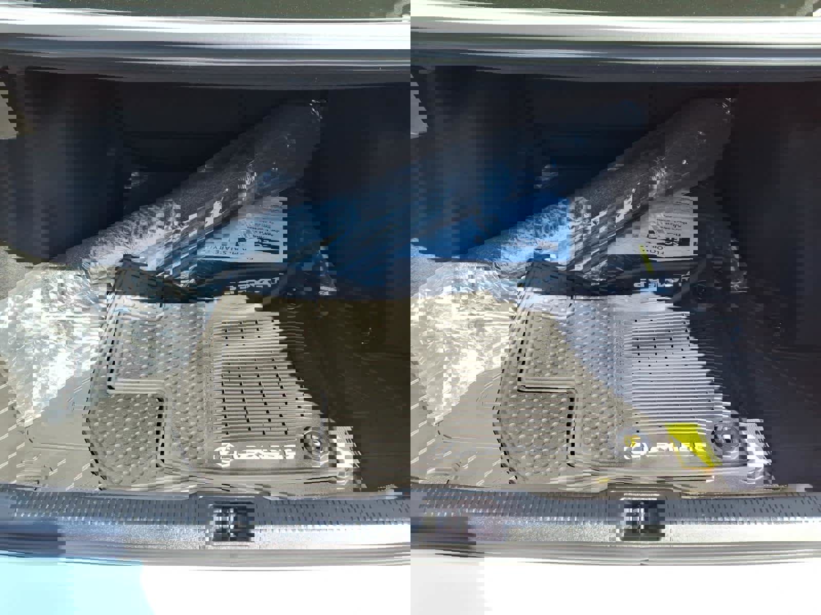 Used 2025 Lexus IS 350 F Sport w/ Navigation Package image 18