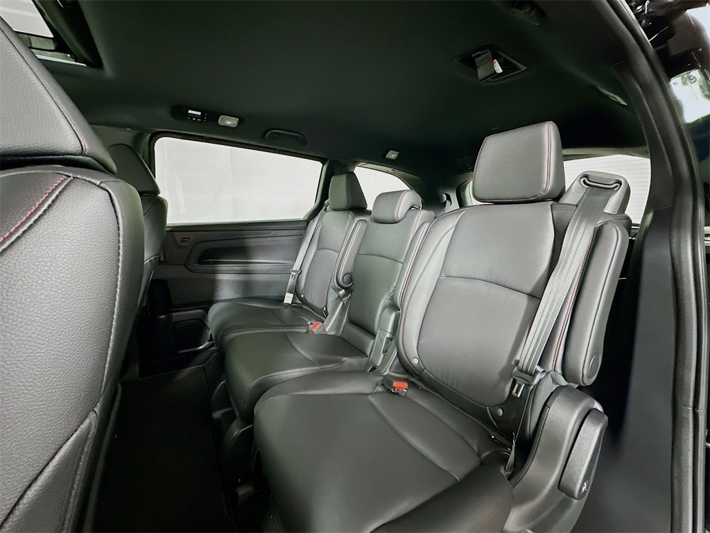 New 2026 Honda Odyssey Sport-L image 17